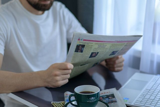 La relación entre los bloqueadores de anuncios y un consumo saludable de noticias