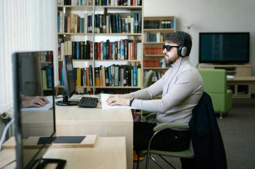 7 simple privacy habits for studying with AI