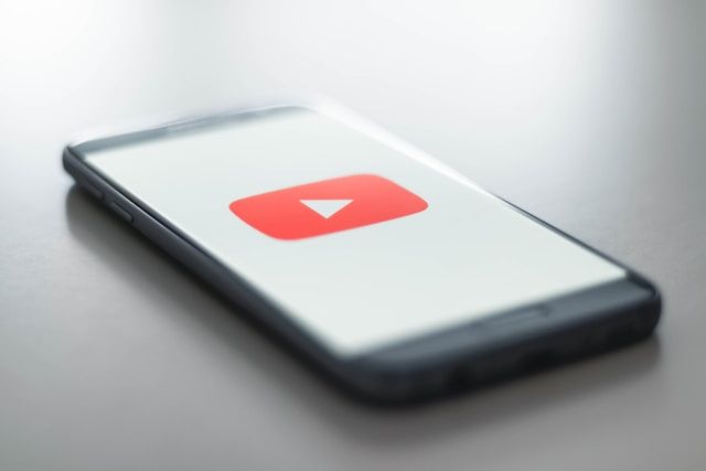 AdGuard not affected in new YouTube crackdown on third-party ad-blocking apps