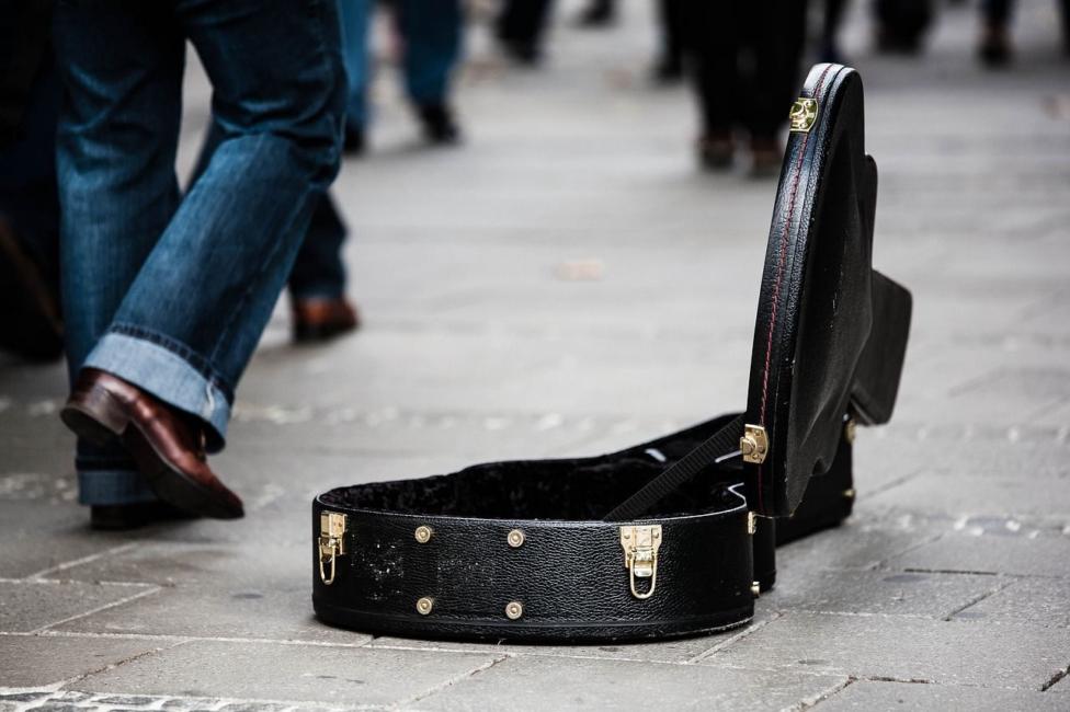 Apple is accused of ‘stealing from street musicians’ with new Patreon requirements. Is it really?