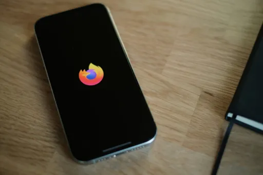 AdGuard VPN 브라우저 확장 프로그램 v2.8: 이제 Android용 Firefox에서 이용 가능