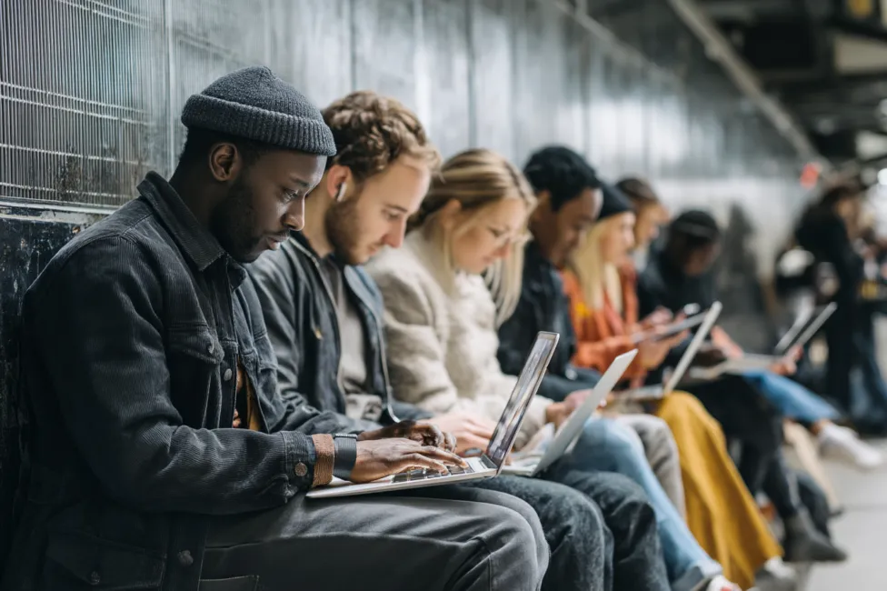 La protection de vie privée en ligne concerne tous, mais peu de gens savent comment la protéger - enquête