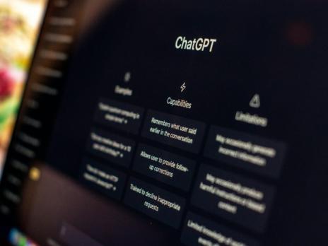 ChatGPT bringt das Werbebanner zurück und treibt das Tracking noch weiter